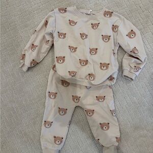 Quincy Mae Cream Bear Print Kids Matching Set